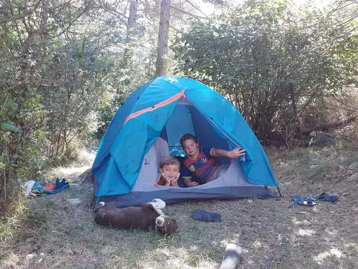 Emplacement-tente 2